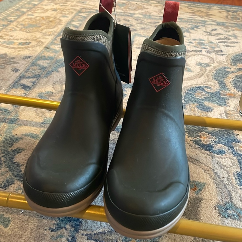Muck Boot Company (original) Rain Boots Garden Wellies size 9